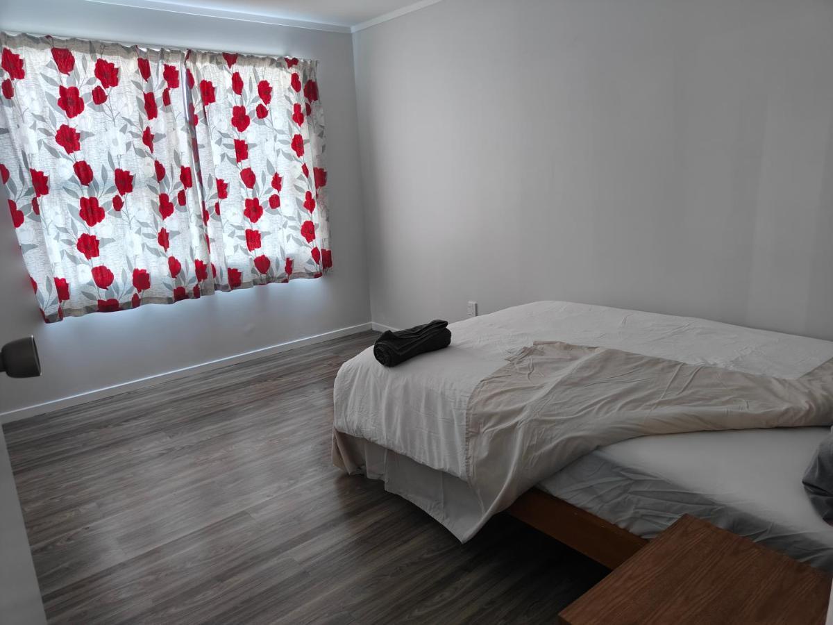 Cozy 3 Bedrooms House 6 Chapman Place Роторуа Екстериор снимка